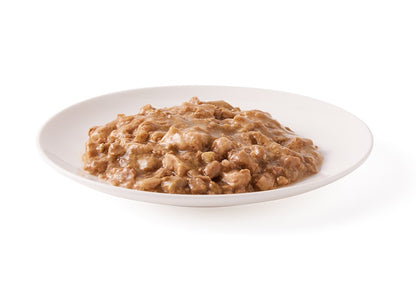 Hrana umeda bio pentru caini, bucati de carne de pui si somon, 150g Yarrah