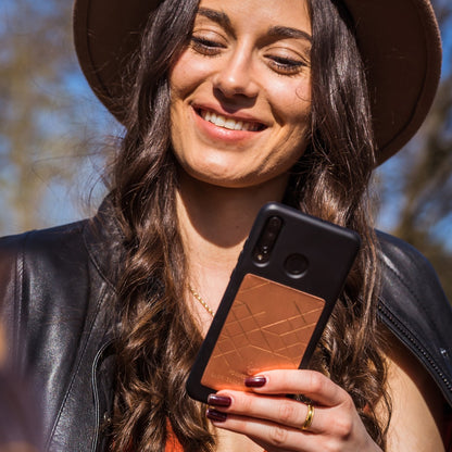 Placa din cupru, Forrest & Love