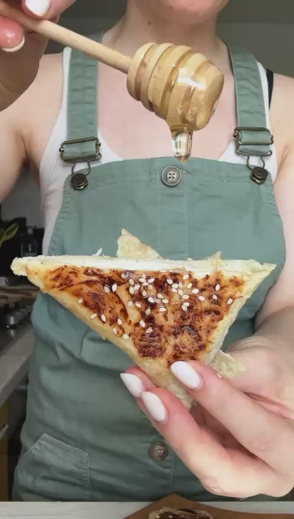 Desert grecesc cu feta și miere – gata în 5 minute! 🇬🇷🍯 Pronat
